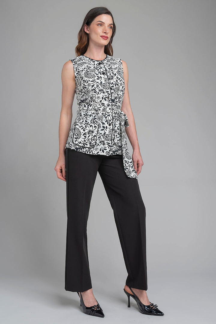 Conjunto De Pantalon Liso Con Blusa Estampada