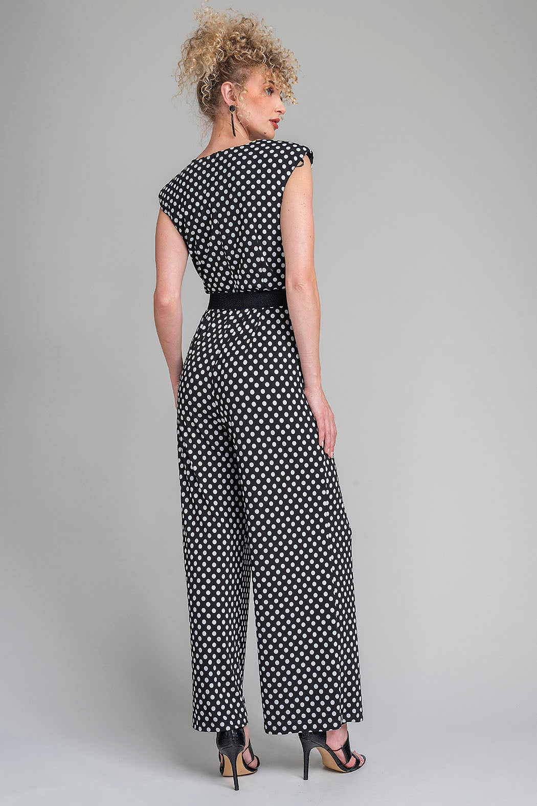 Jumpsuit De Lunares Con Cinturon