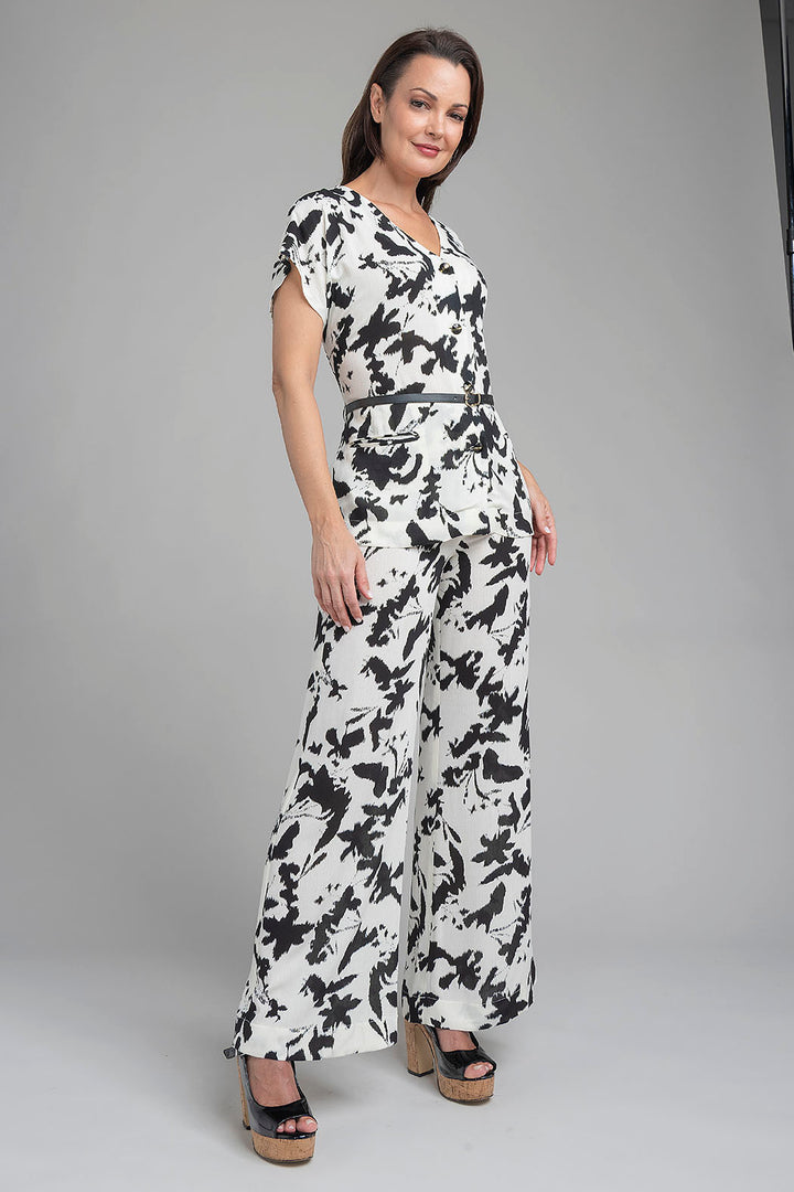 Conjunto De Pantalon Y Blusa Estampada Con Cinturon