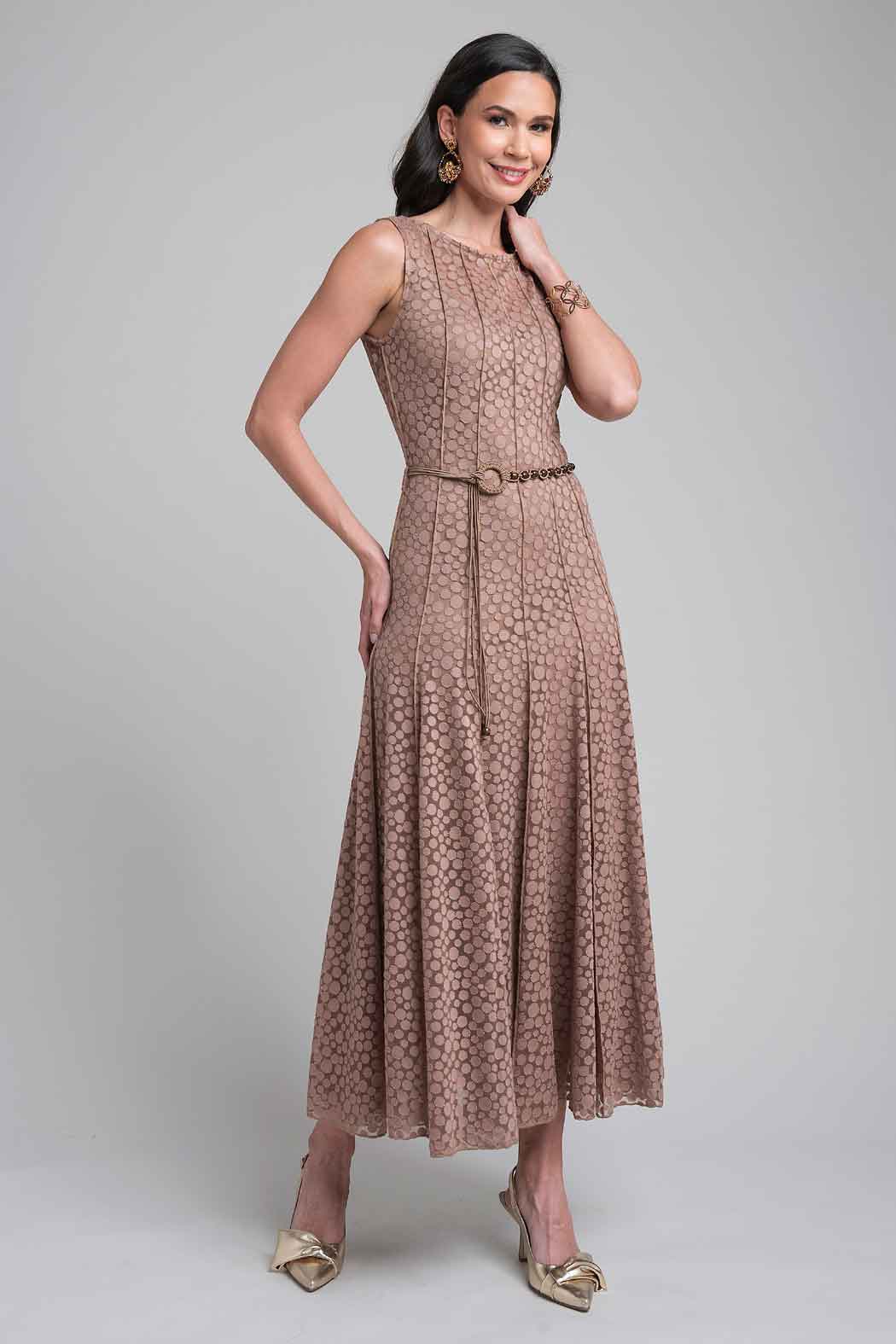 Vestido Sin Mangas Con Cinturon
