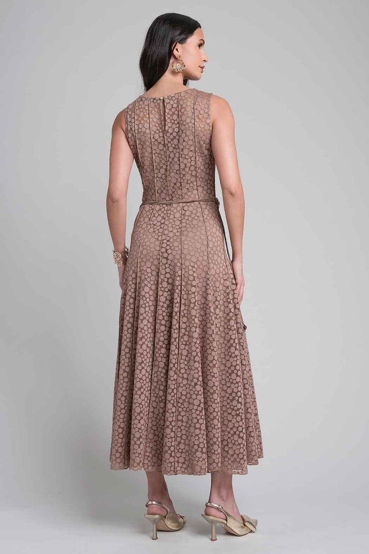Vestido Sin Mangas Con Cinturon