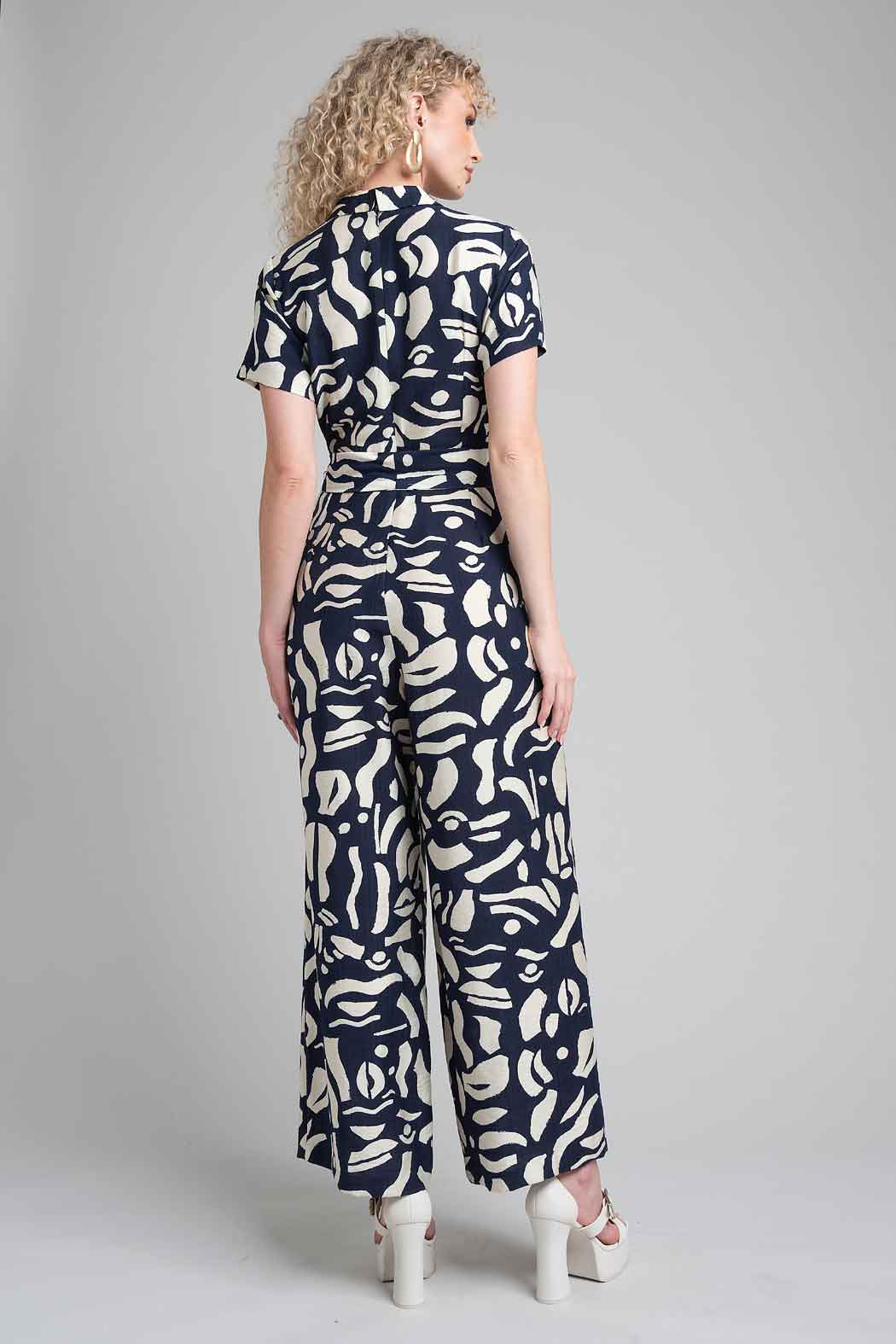 Jumpsuit Estampado Con Manga Corta