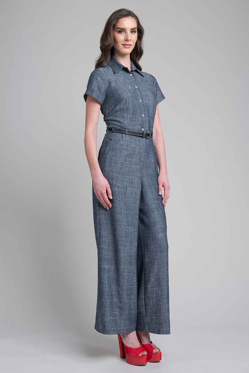Jumpsuit Con Manga Corta Y Cinturon