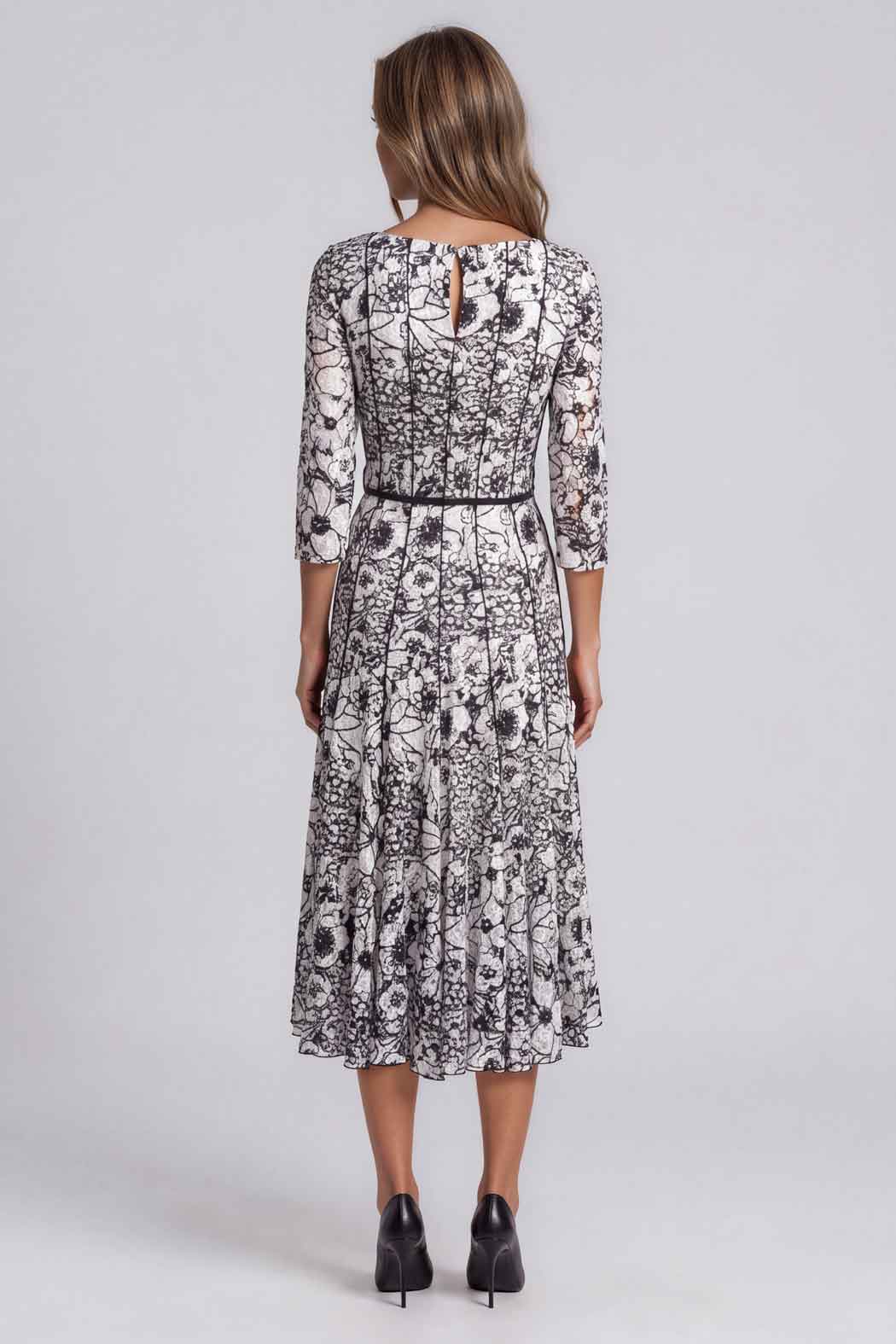 Vestido Estampado Floral Con Manga 3/4
