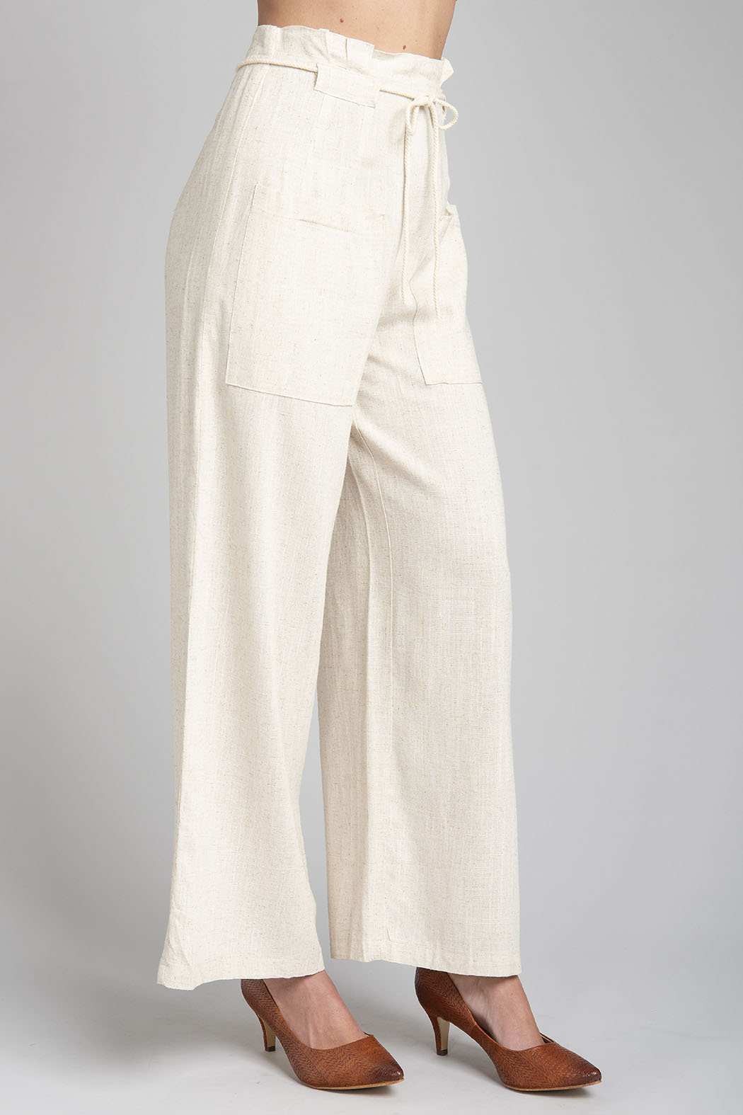 Pantalon Amplio Liso Con Bolsas Al Frente Y Jareta En Cintura