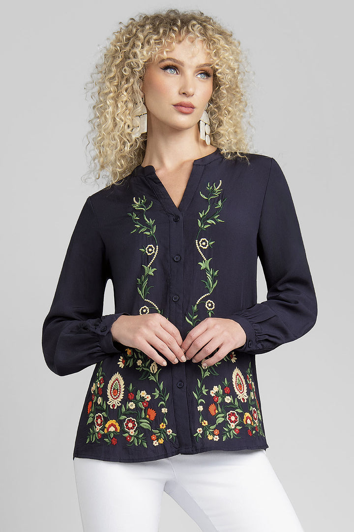 Blusa De Manga Larga Con Bordado Floral Y Cuello Mao