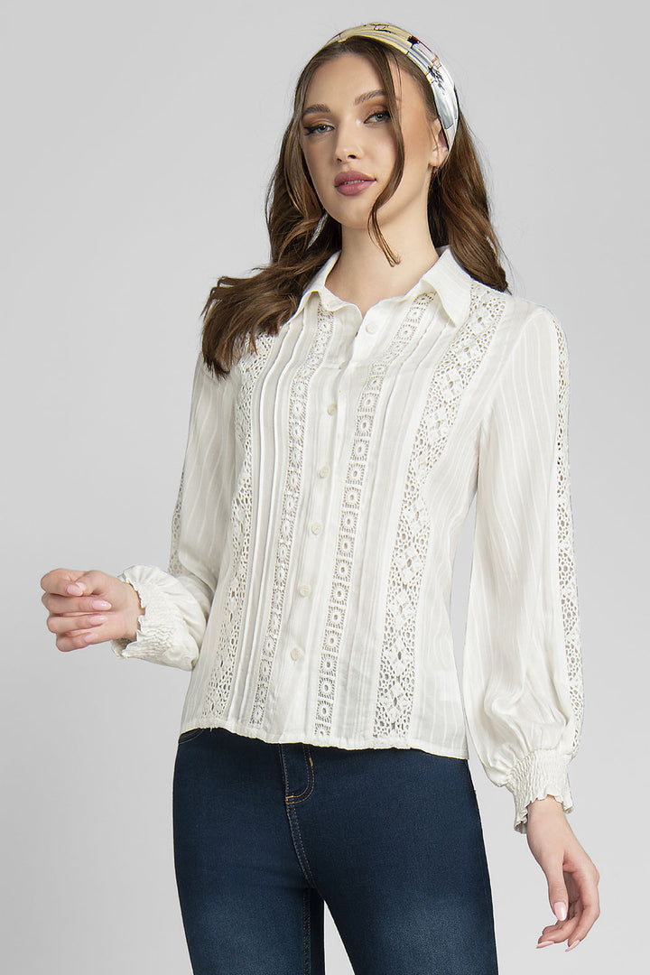 Blusa Camisera Bordada De Manga Larga Y Resorte En Puños
