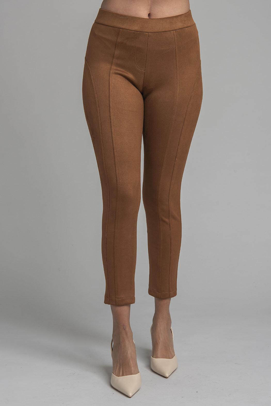 Pantalon De Gamusa Corte Recto