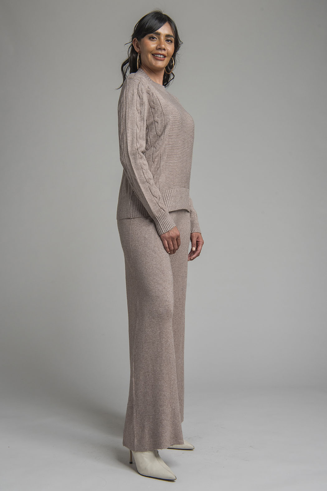 Conjunto De Pantalon Con Sueter De Punto