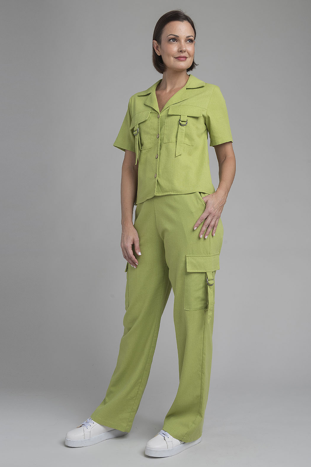 Conjunto De Pantalon Cargo Y Blusa Manga Corta