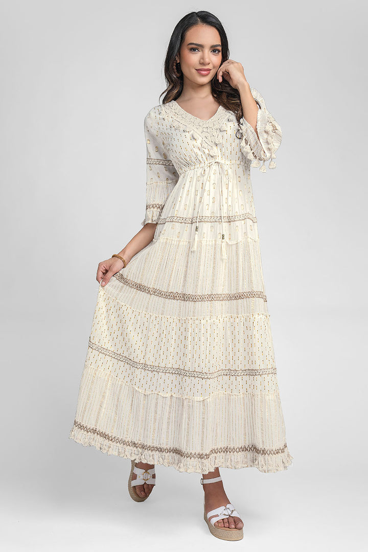 Vestido Largo Con Detalles Bordados