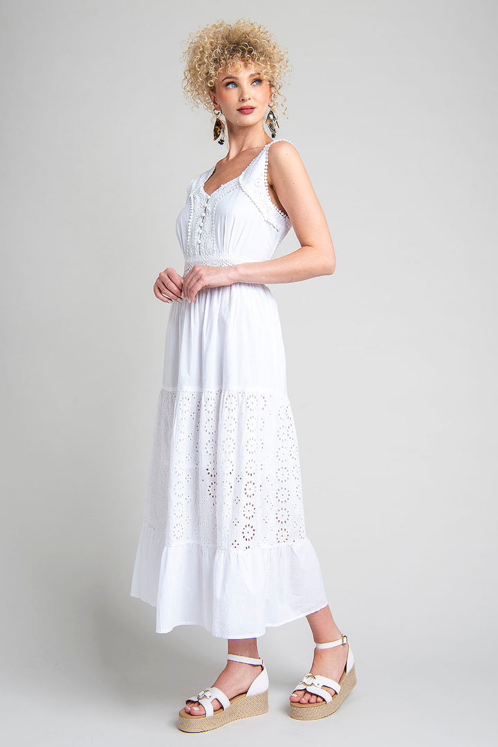 Vestido Con Bordado Y Cintura De Encaje