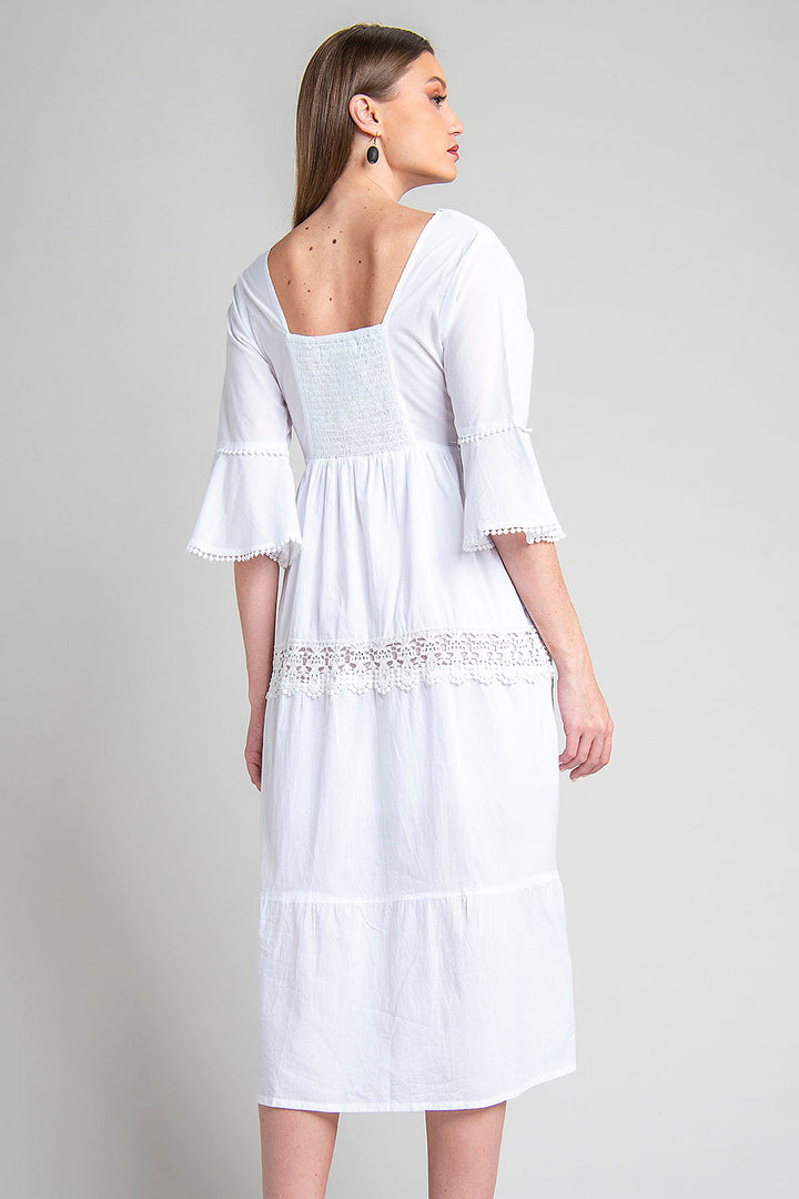Vestido Con Mangas Acampanadas Y Encaje De Margaritas