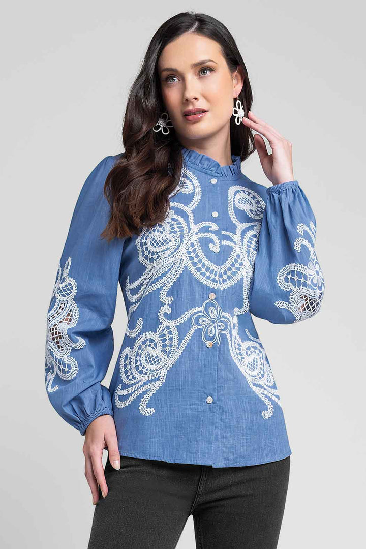 Blusa De Manga Larga Con Detalles Bordados
