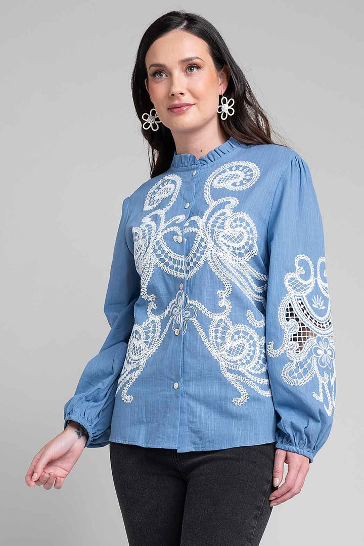 Blusa De Manga Larga Con Detalles Bordados