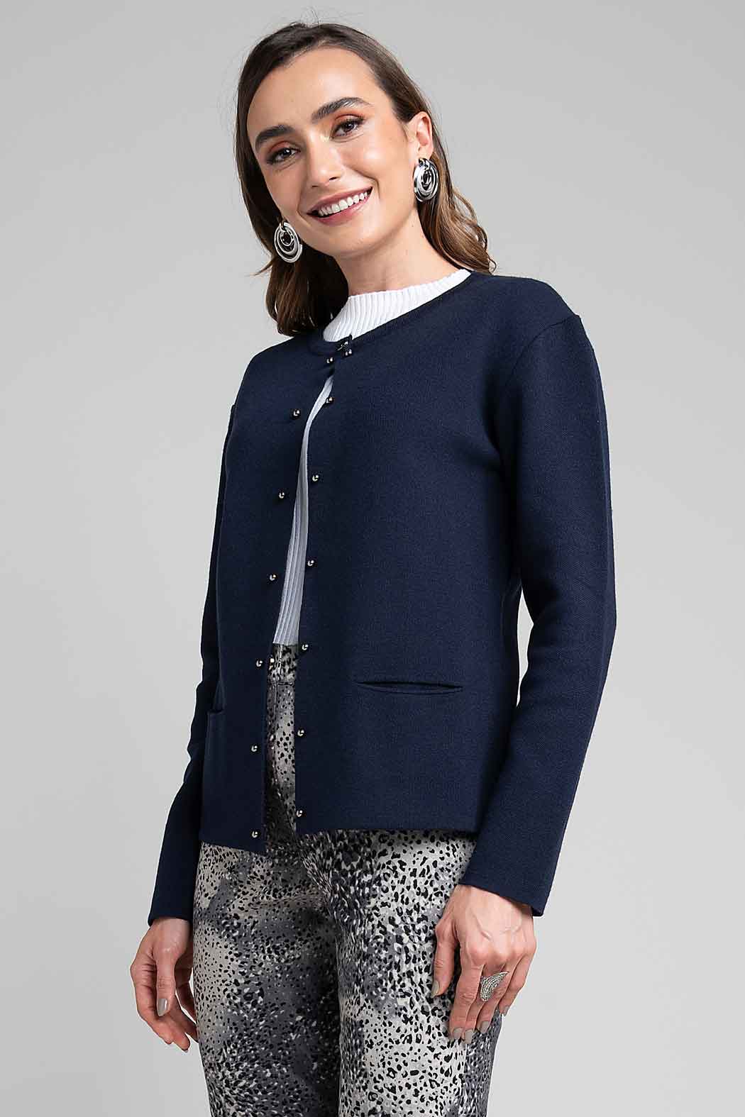 Sueter Corto Con Bolsas Y Cuello Redondo