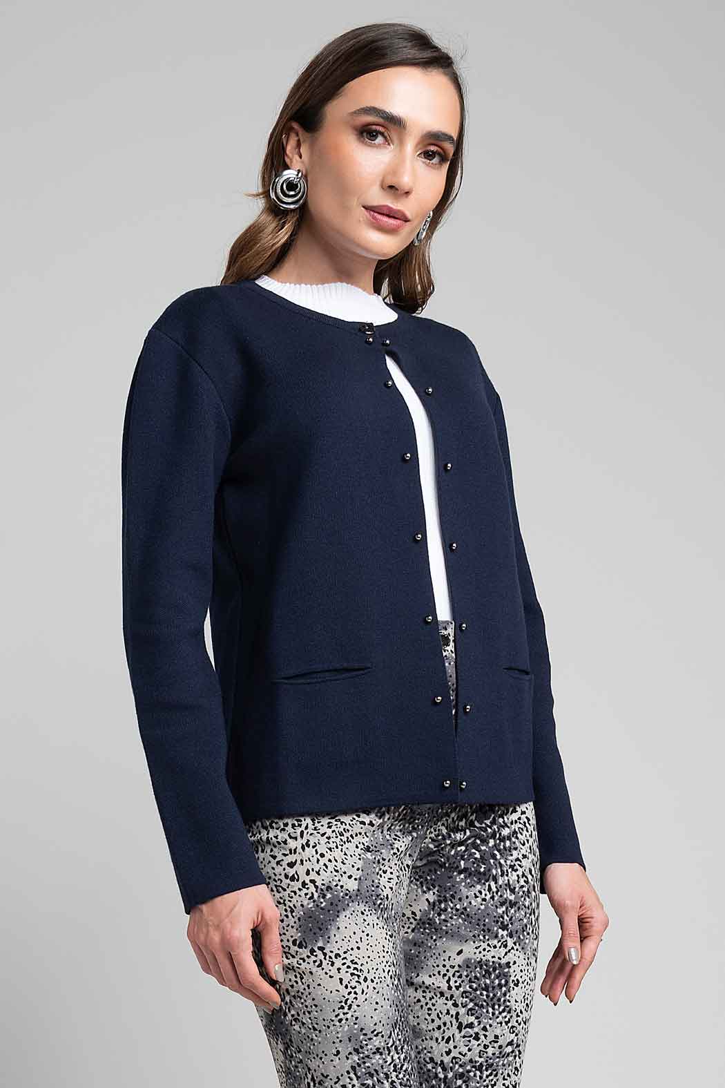 Sueter Corto Con Bolsas Y Cuello Redondo
