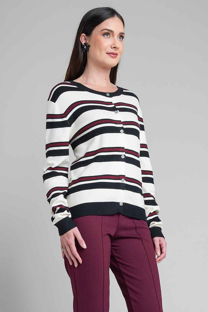 Sueter Con Franjas Y Botones Al Frente