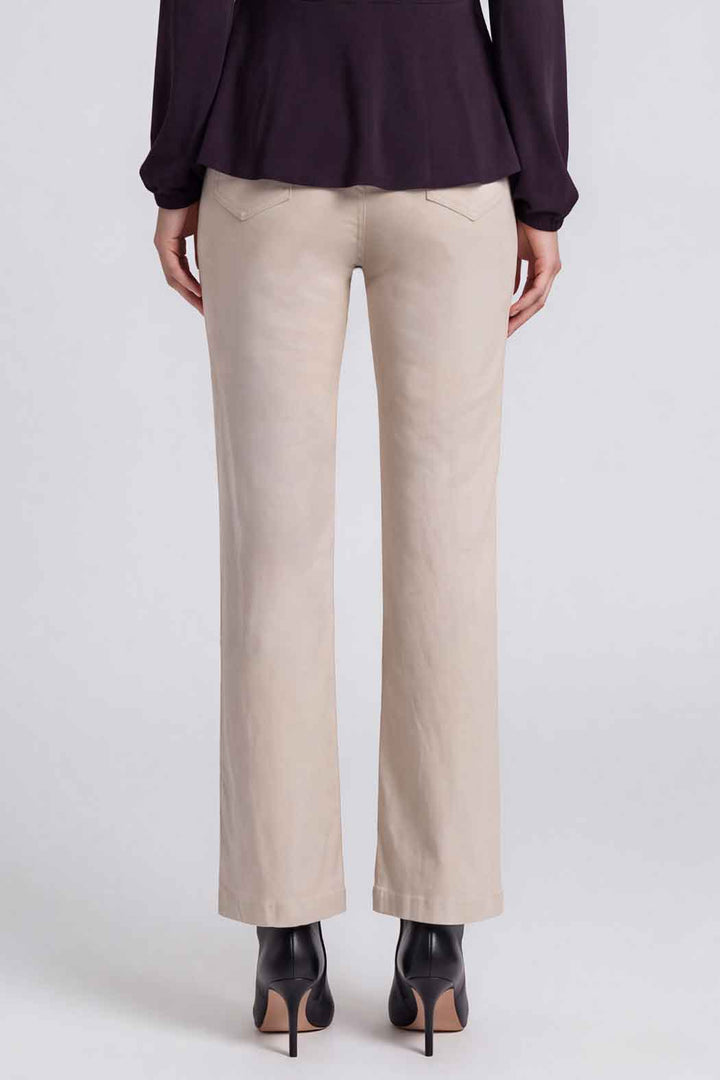 Pantalon De Vinipiel Corte Recto