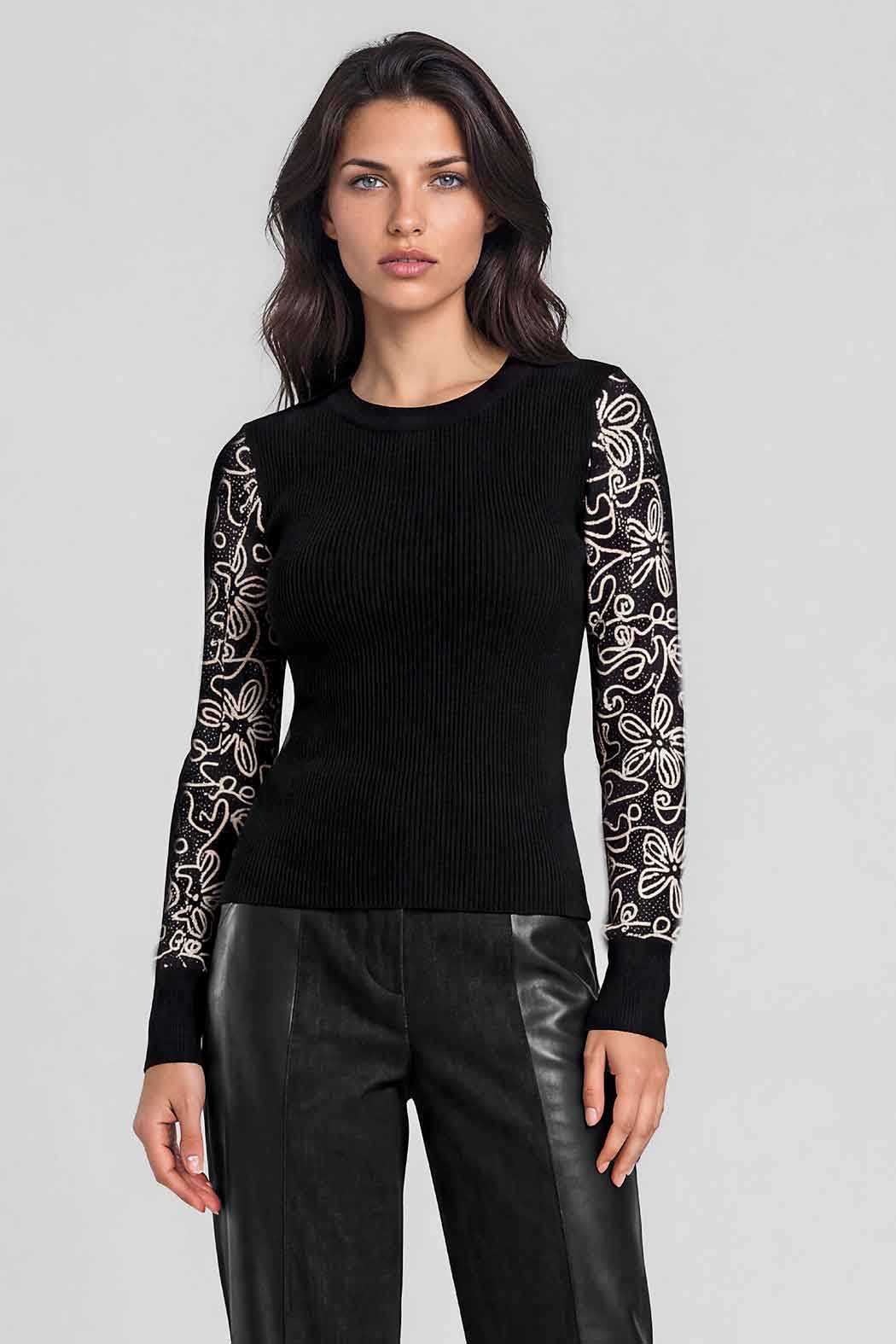 Blusa Con Estampaddo Floral En Mangas