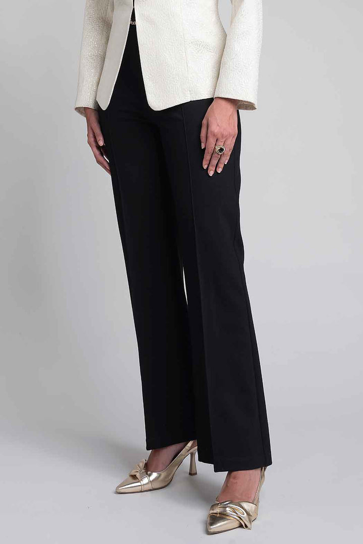 Pantalon Tiro Alto Acampanado Con Hebilla Metalica