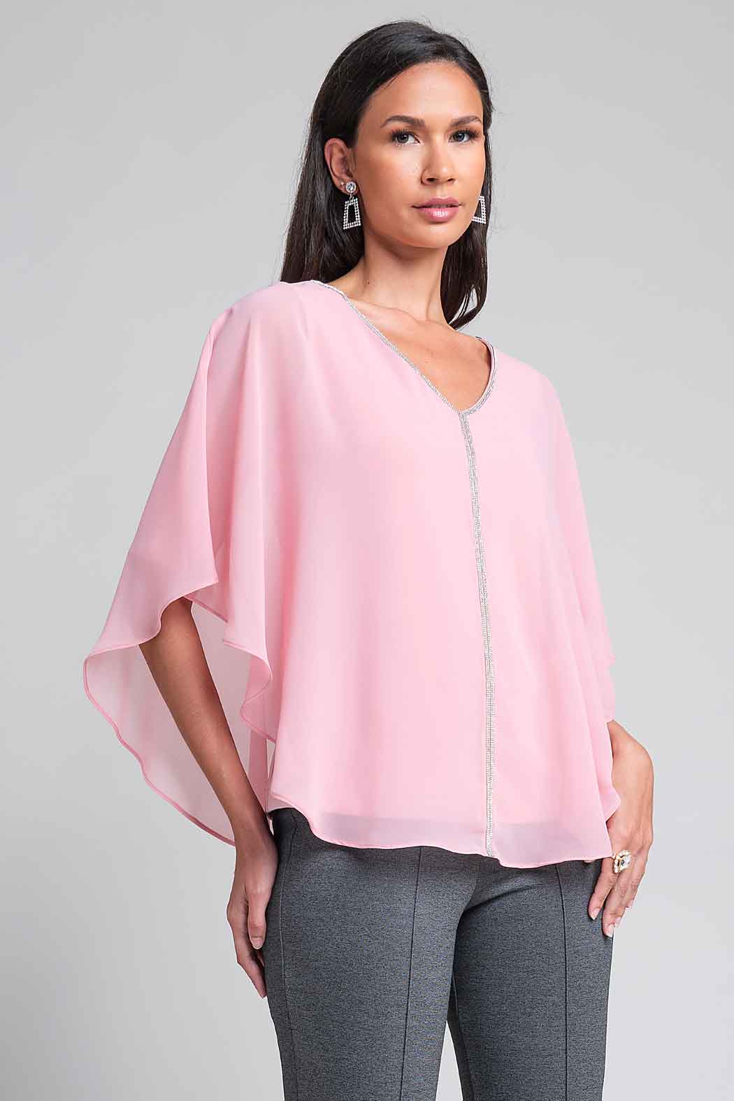 Blusa Con Escote En V Y Detalle De Pedrería En Escote