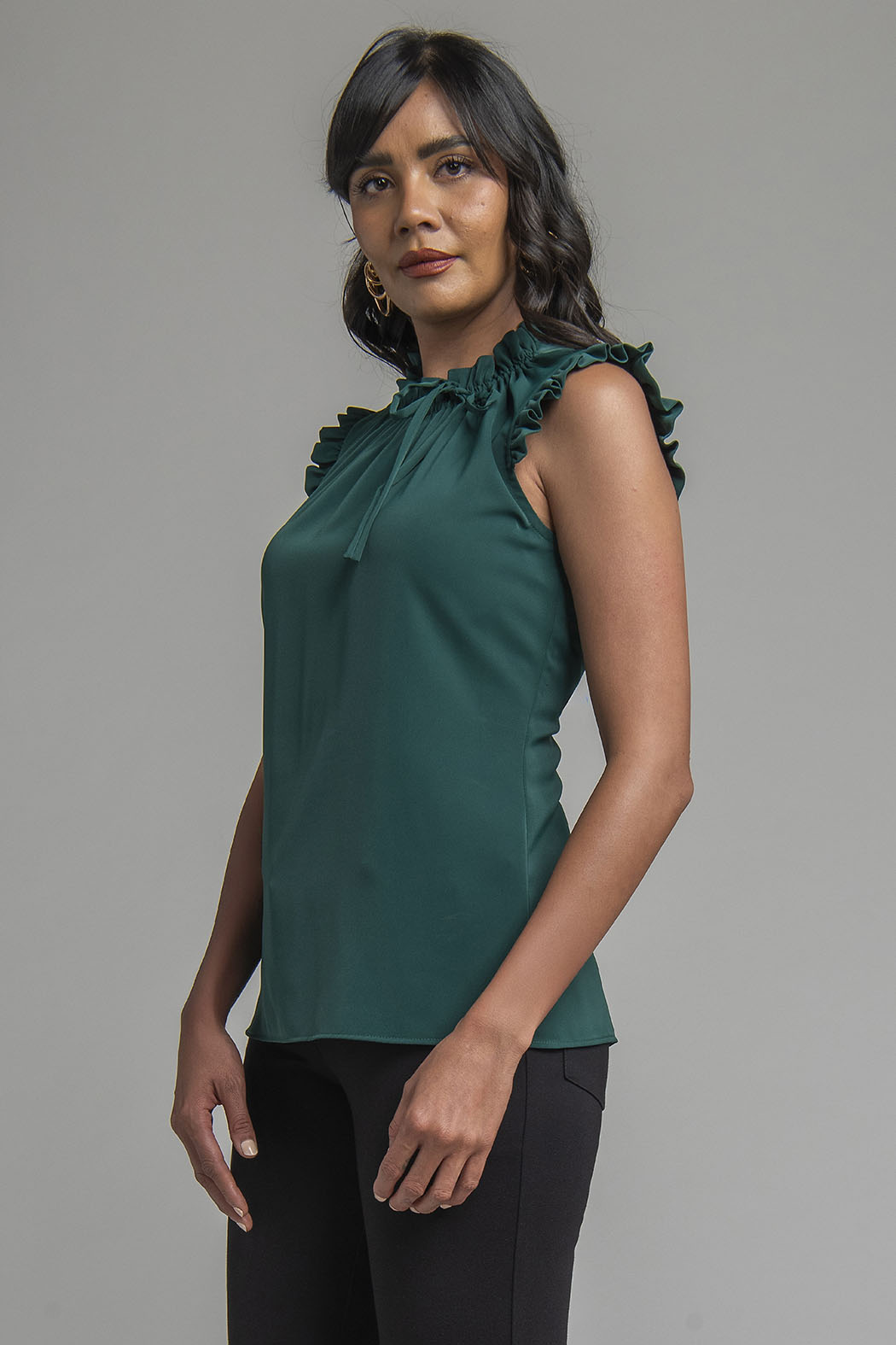 Blusa De Cuello Alto Sin Mangas