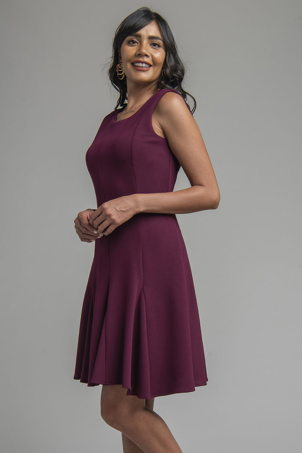Vestido Corte Medio Circular Liso Sin Mangas