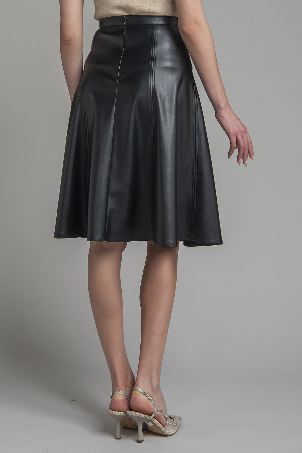 Falda Larga De Piel Corte Circular