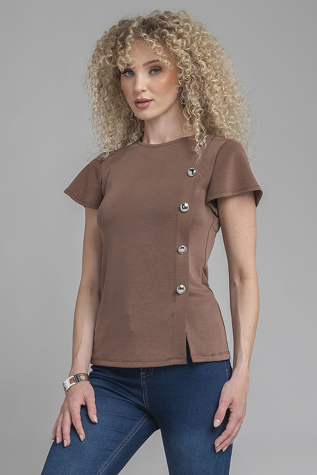Blusa De Manga Corta Con Botones Al Costado