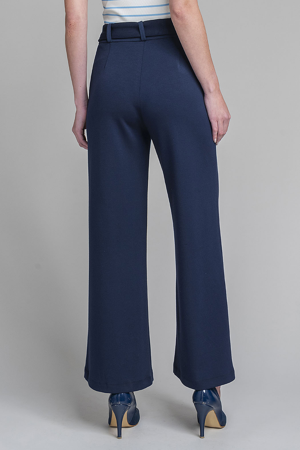 Pantalon Corte Recto Con Cinturon