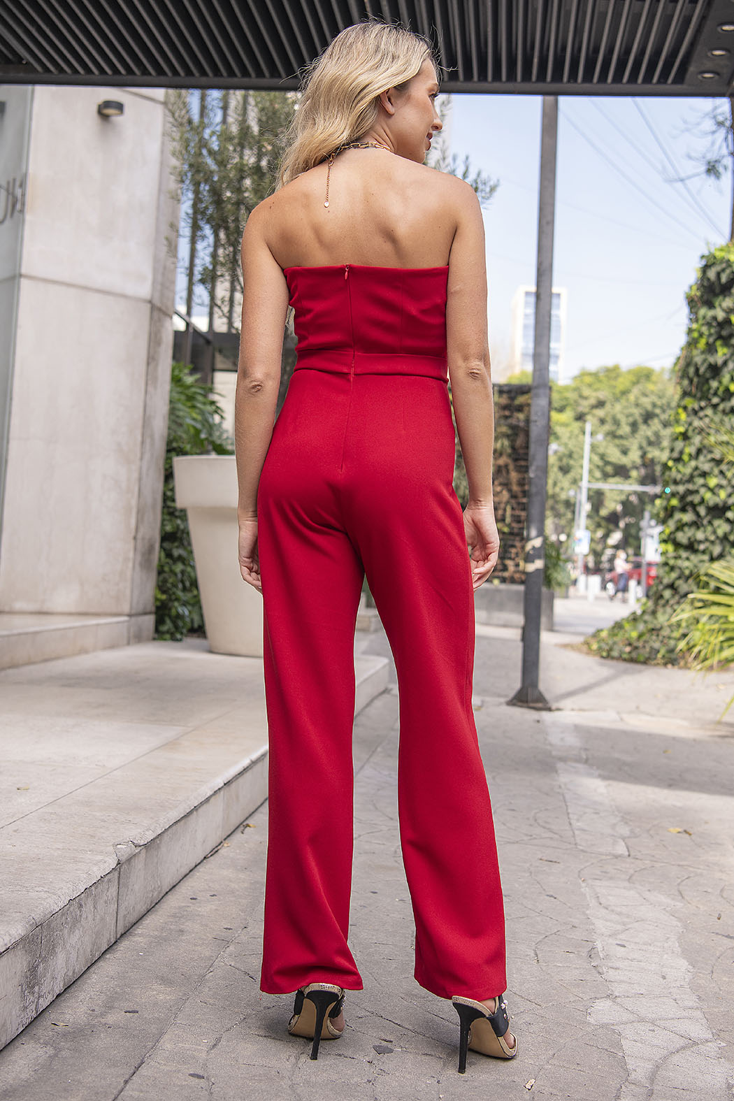 Jumpsuit Strapless Con Hebilla Dorada