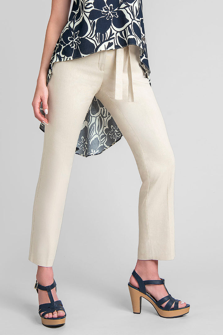Pantalon Corte Recto Con Cinta De Amarre