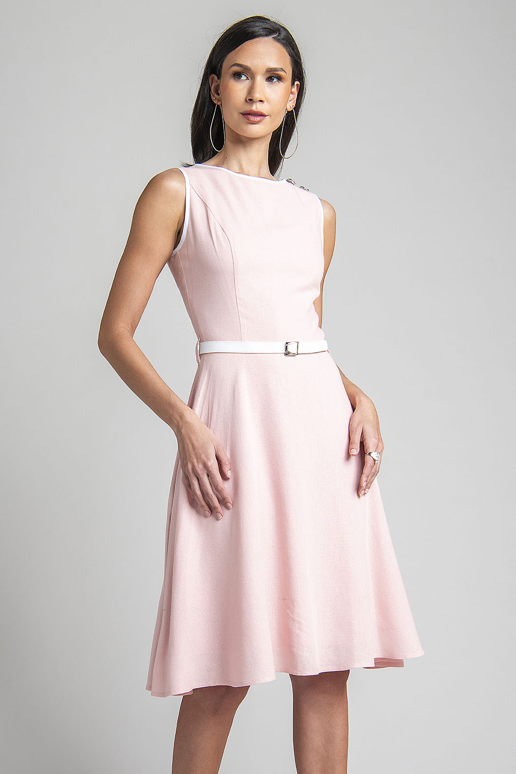 Vestido Sin Mangas Con Cinturon