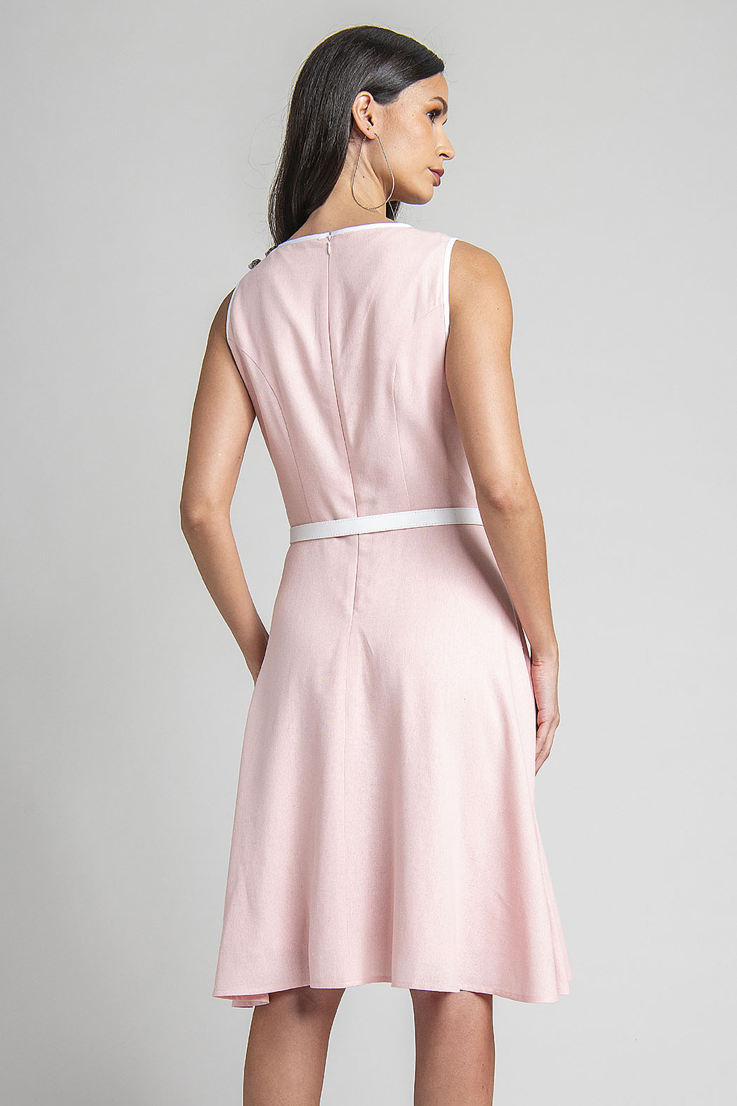 Vestido Sin Mangas Con Cinturon