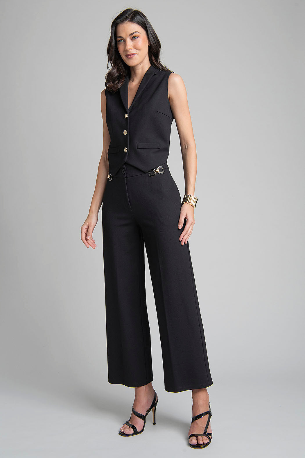Conjunto De Pantalon Y Chaleco Con Botones Dorados