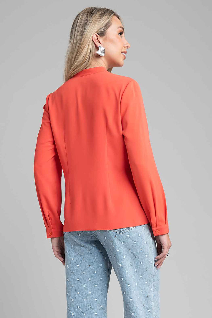 Blusa Lisa Camisera Con Manga Larga