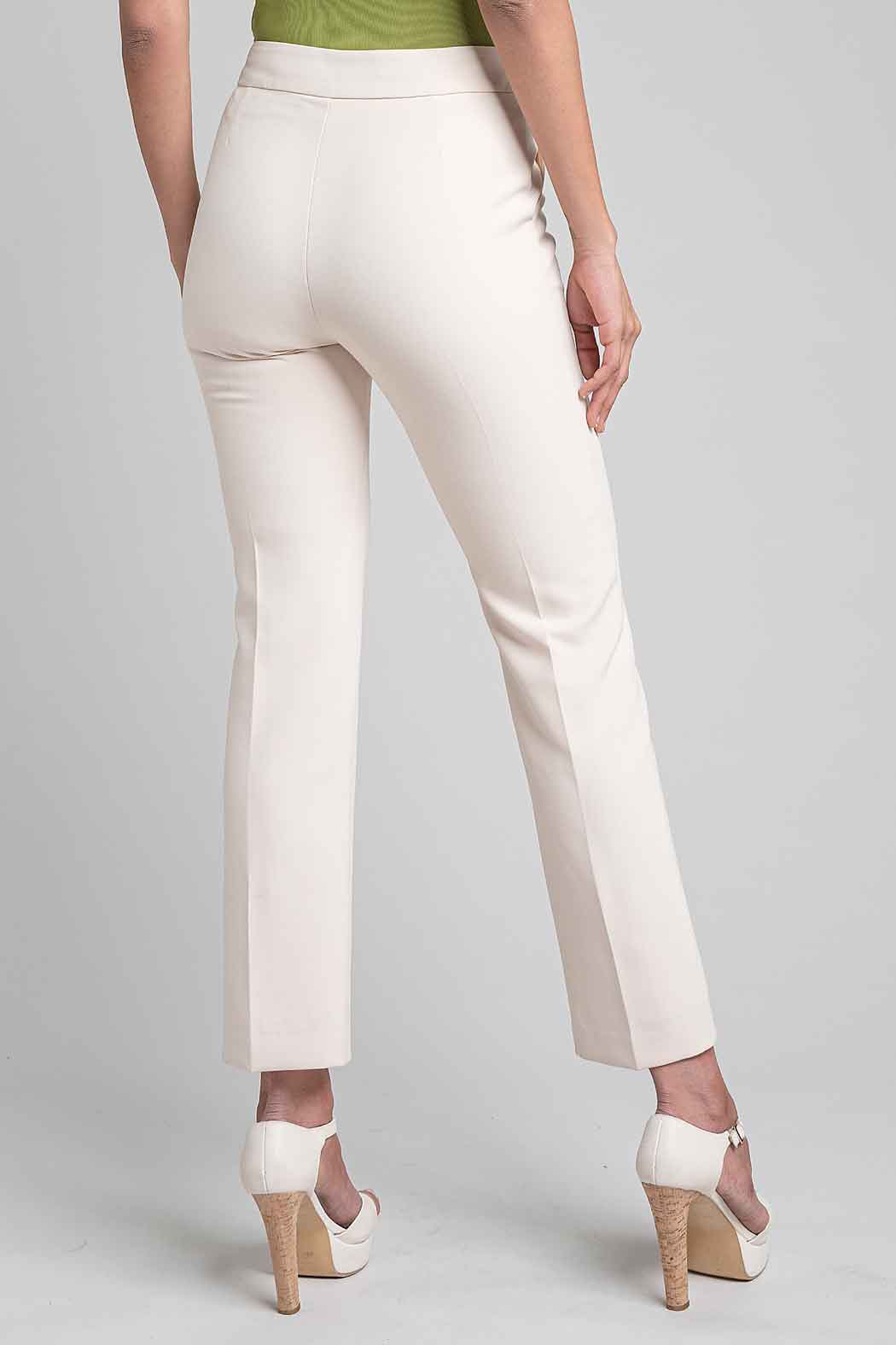 Pantalon Con Herraje Decorativo En Pretina
