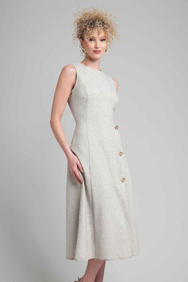 Vestido Sin Mangas Con Botones En Lateral
