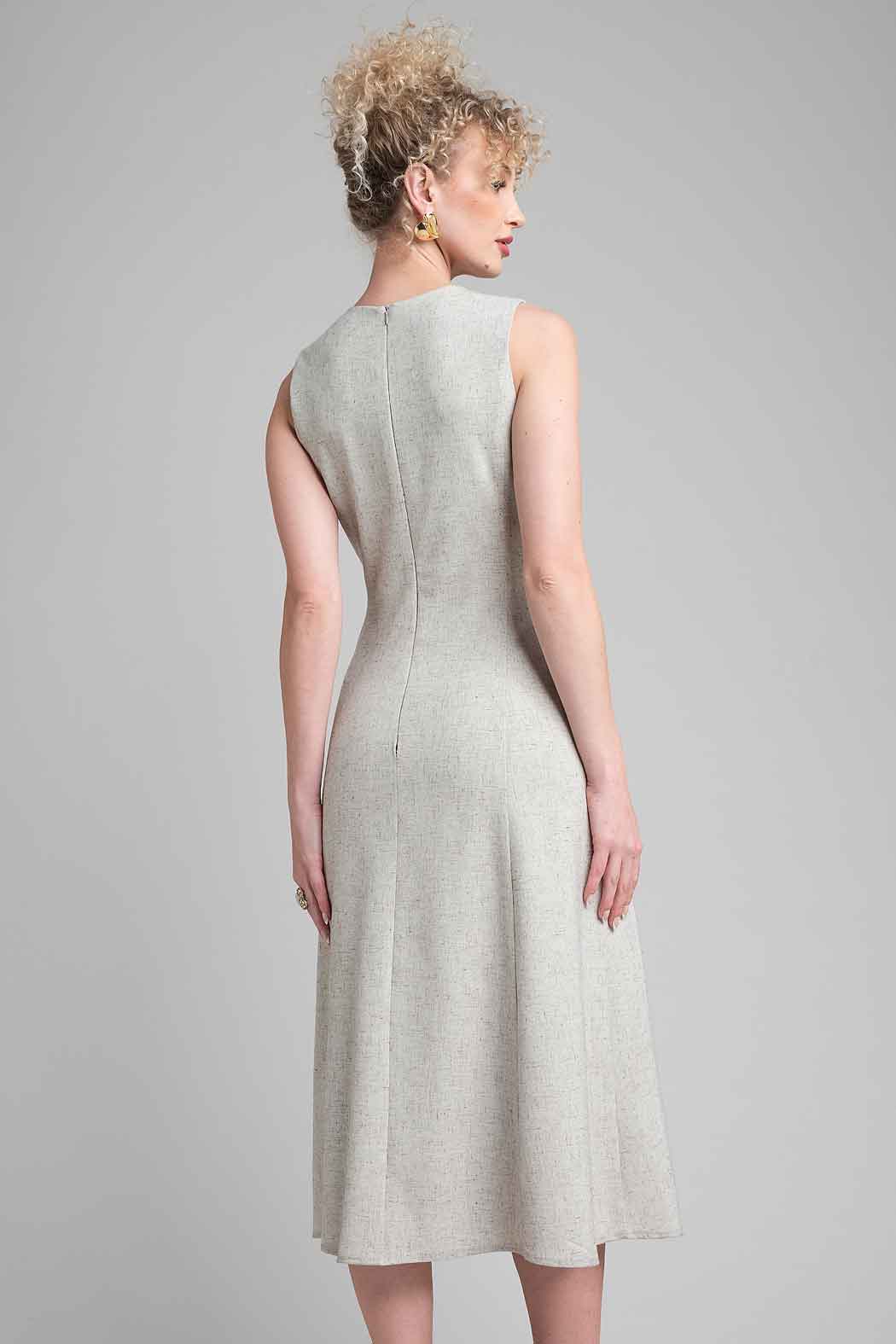 Vestido Sin Mangas Con Botones En Lateral