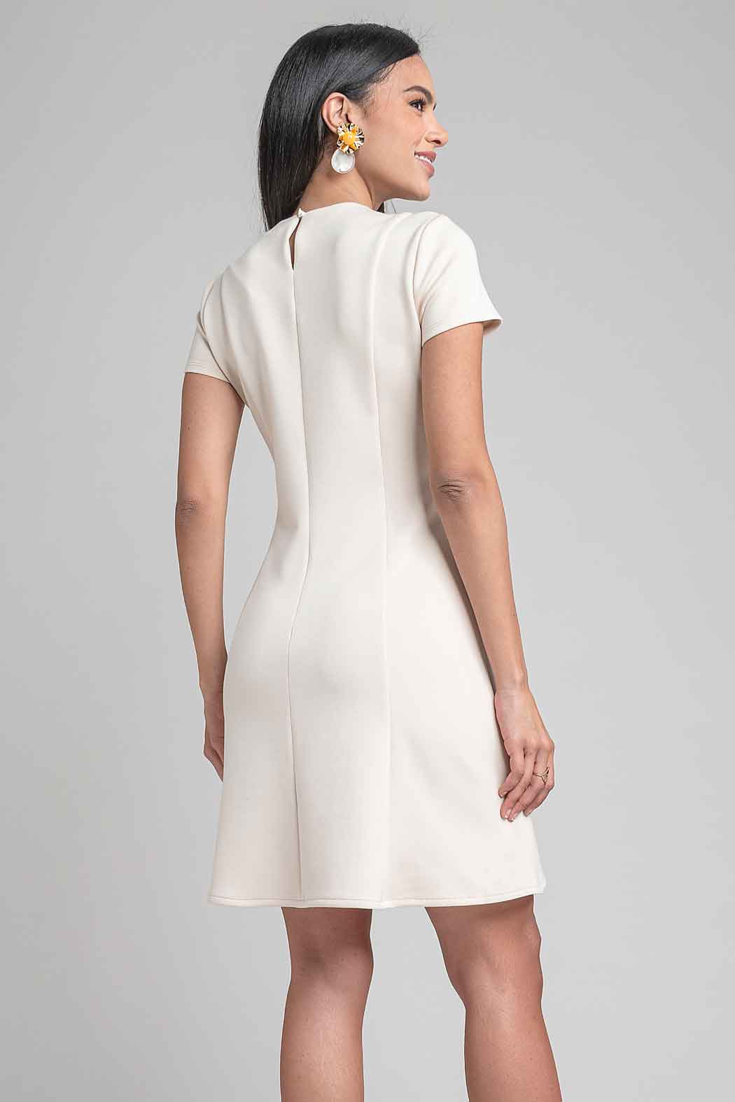 Vestido Con Botones Laterales