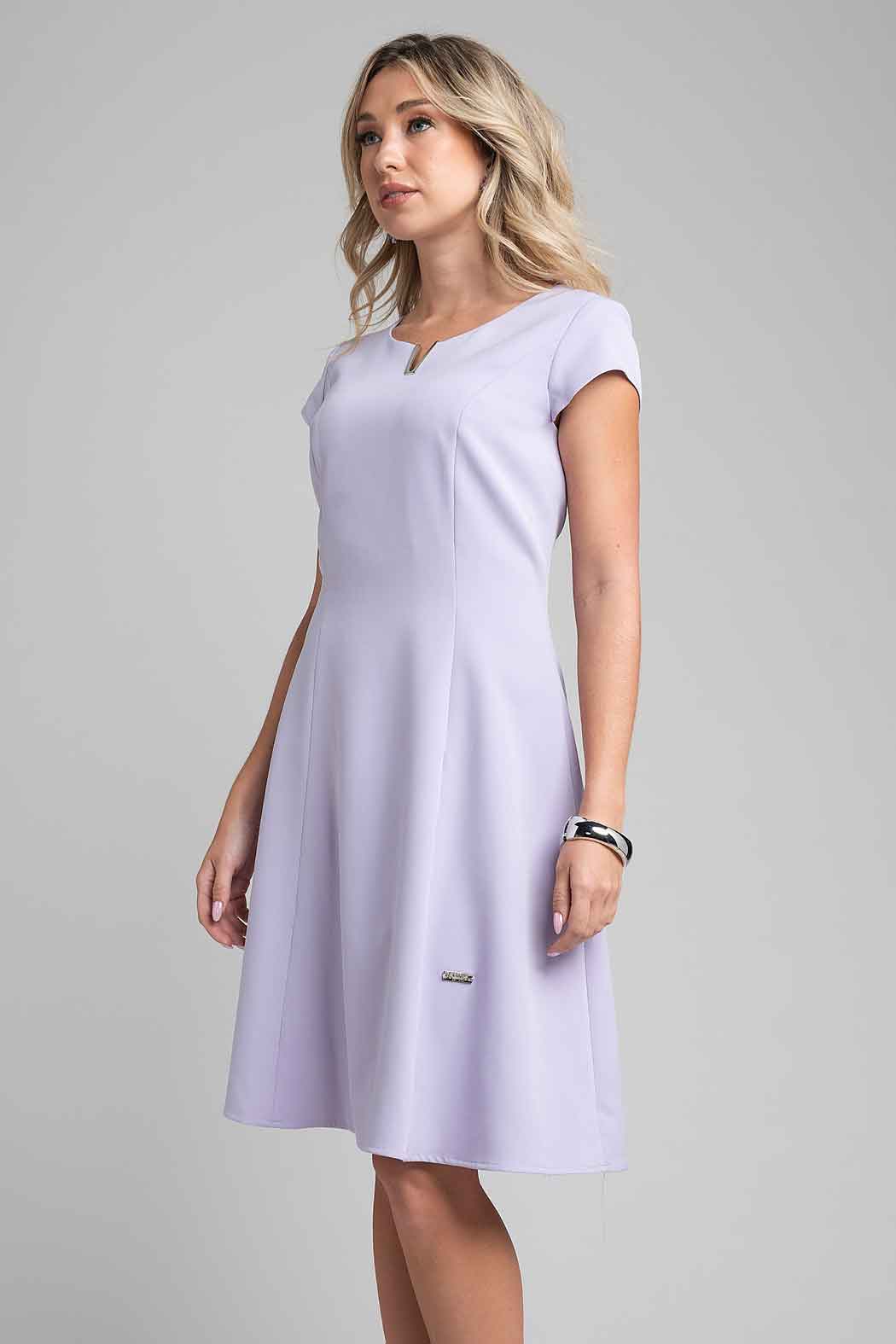 Vestido Liso Con Manga Corta
