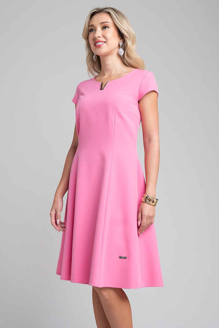 Vestido Liso Con Manga Corta