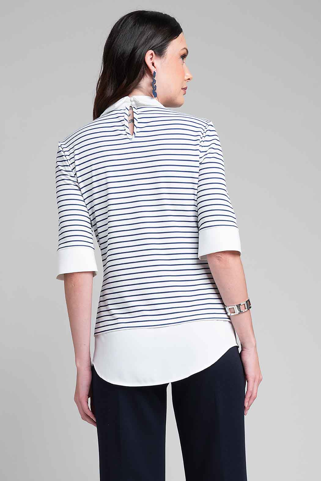 Blusa Con Cuello Camisero Y Estampado De Rayas