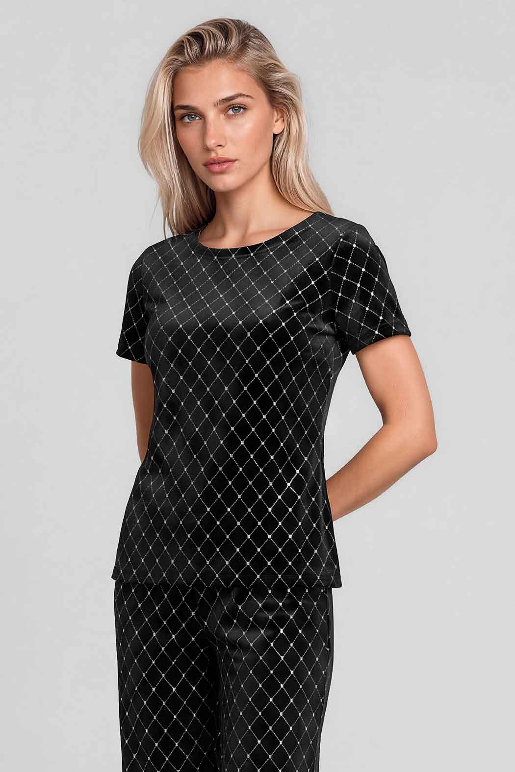 Blusa De Brillos Con Manga Corta