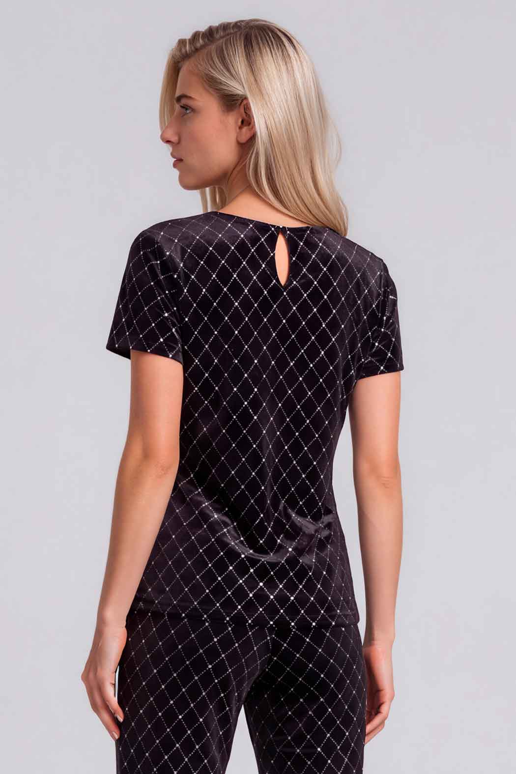 Blusa De Brillos Con Manga Corta