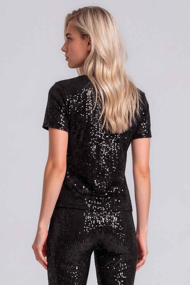 Blusa Con Manga Corta Y Lentejuelas