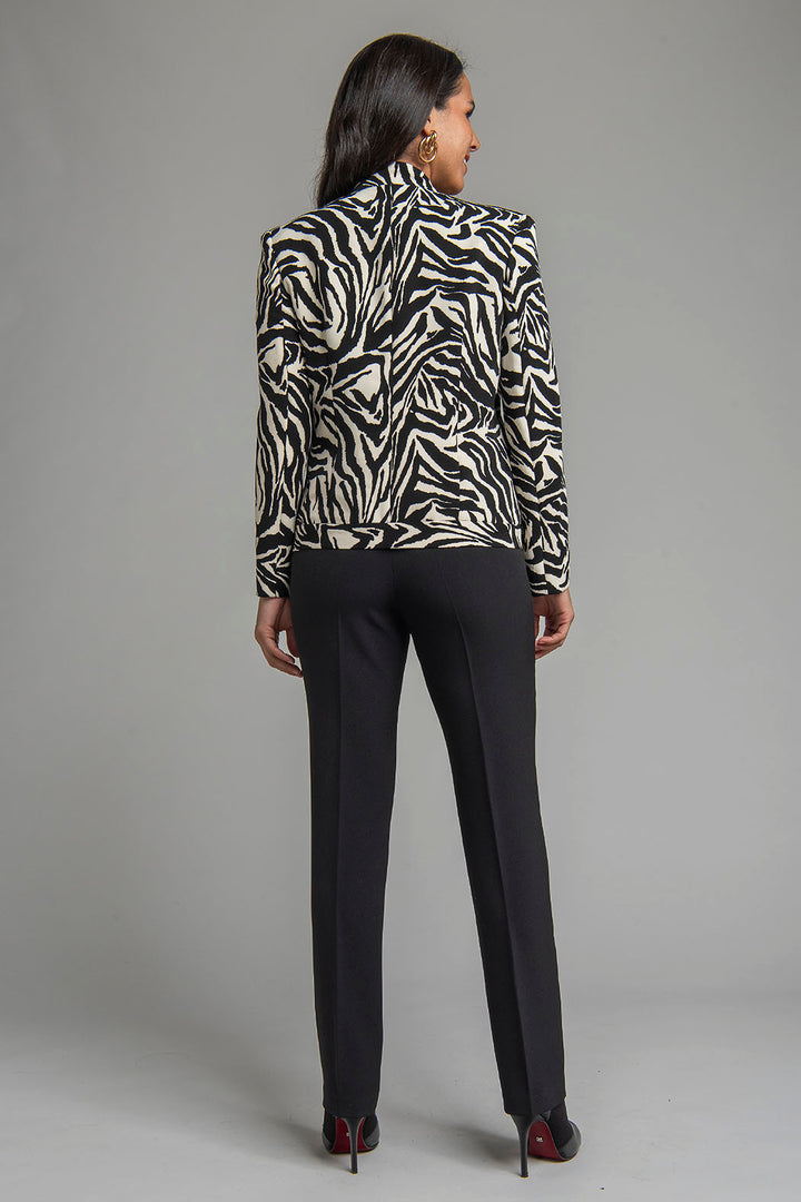 Conjunto De Pantalon Con Blusa Y Chamarra