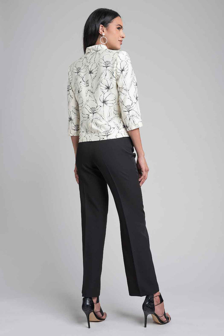Conjunto De Pantalon, Blusa Y Saco Estampado