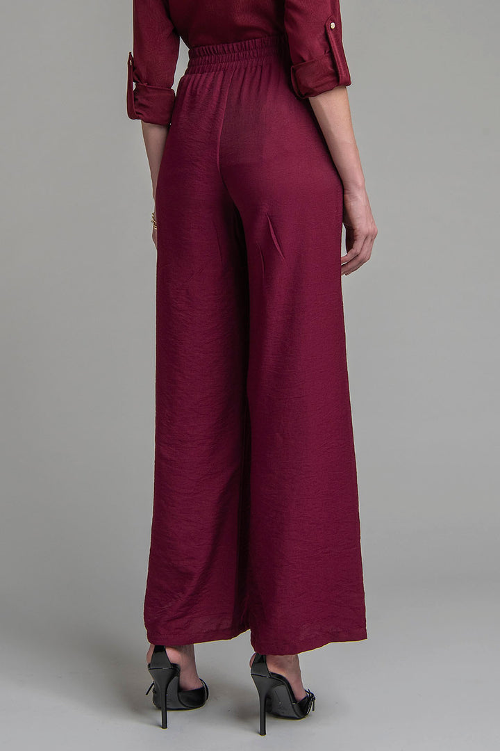 Pantalon Corte Recto Con Cadena En Cintura